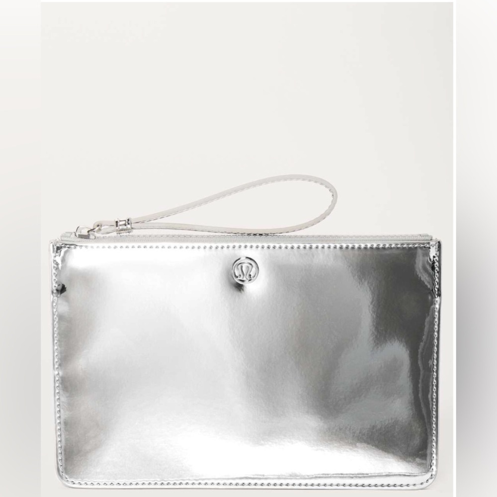 Lululemon Goody Bag in Silver